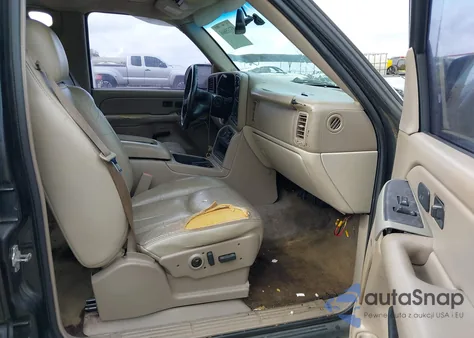 2005 Chevrolet Tahoe Lt z USA, uszkodzony, nr VIN 1GNEC13T25R158763